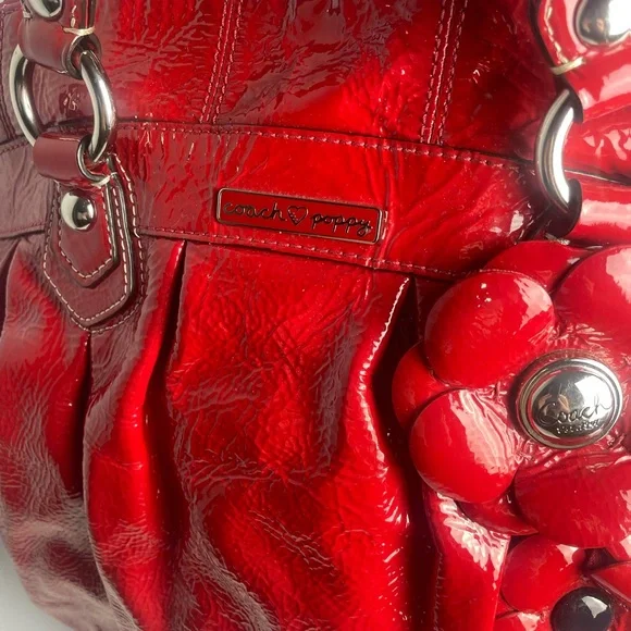 Coach Poppy RARE Flower Applique Patent Leather Bucket Bag - Picture 11 of 15